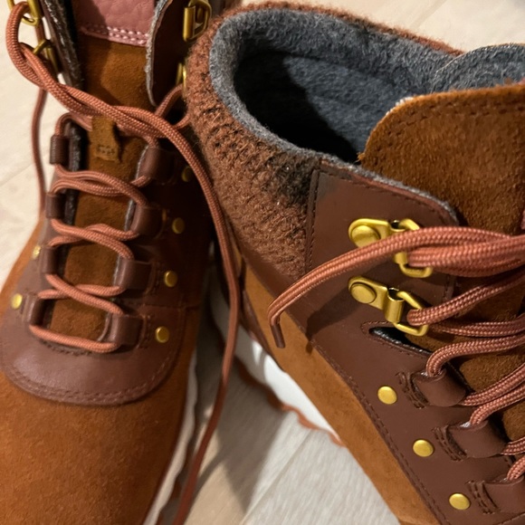 ZERØGRAND XC Hiker Boot - Picture 4 of 8